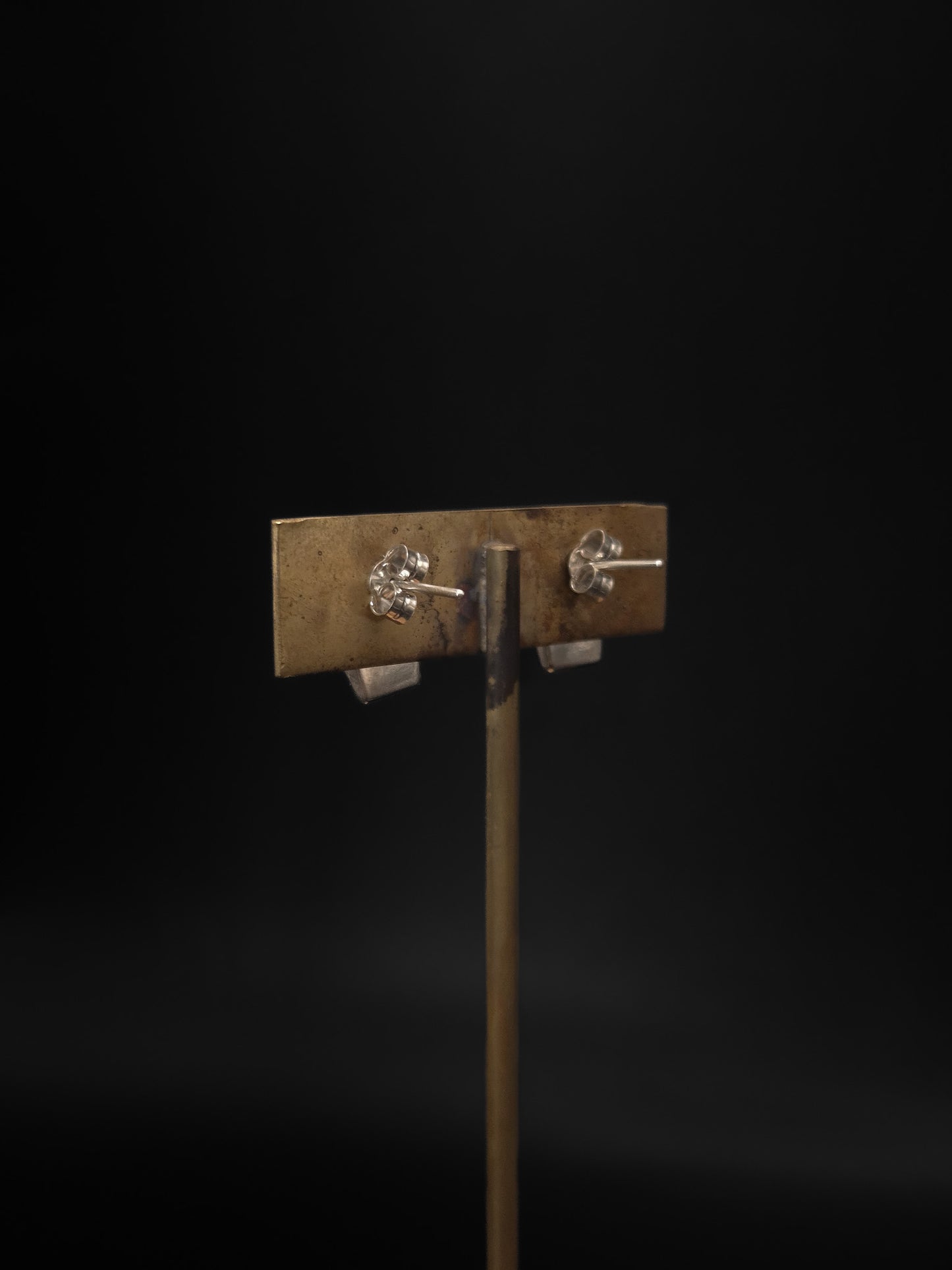 Boucles d'oreilles ligne brute