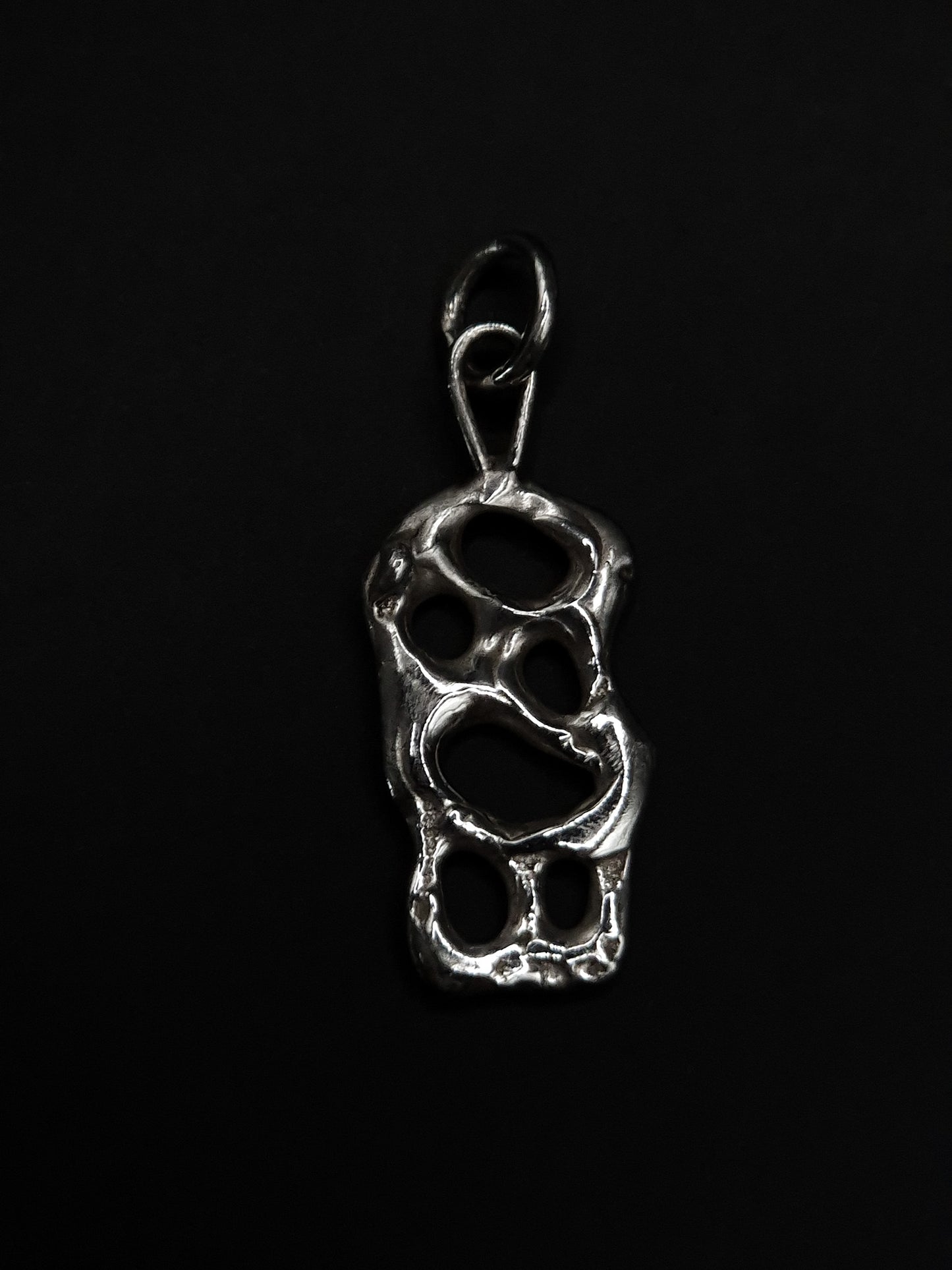 Pendentif roche lune